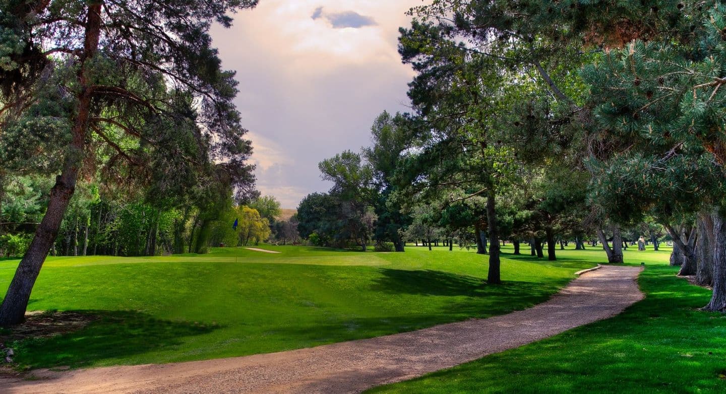 Shadow Valley Golf Course